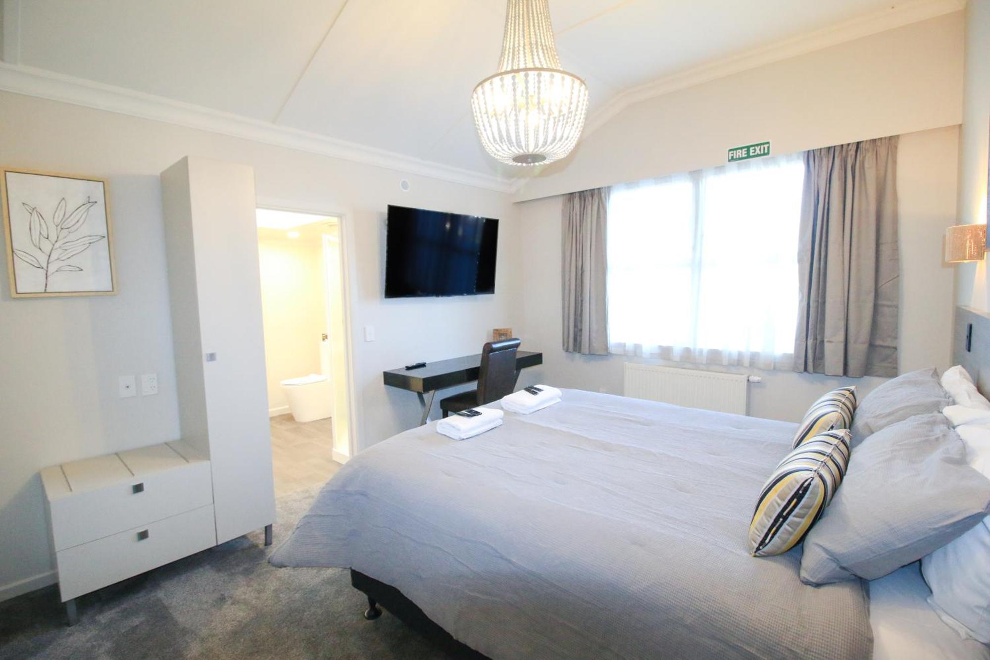 Whitehouse Hotel Invercargill Exterior photo